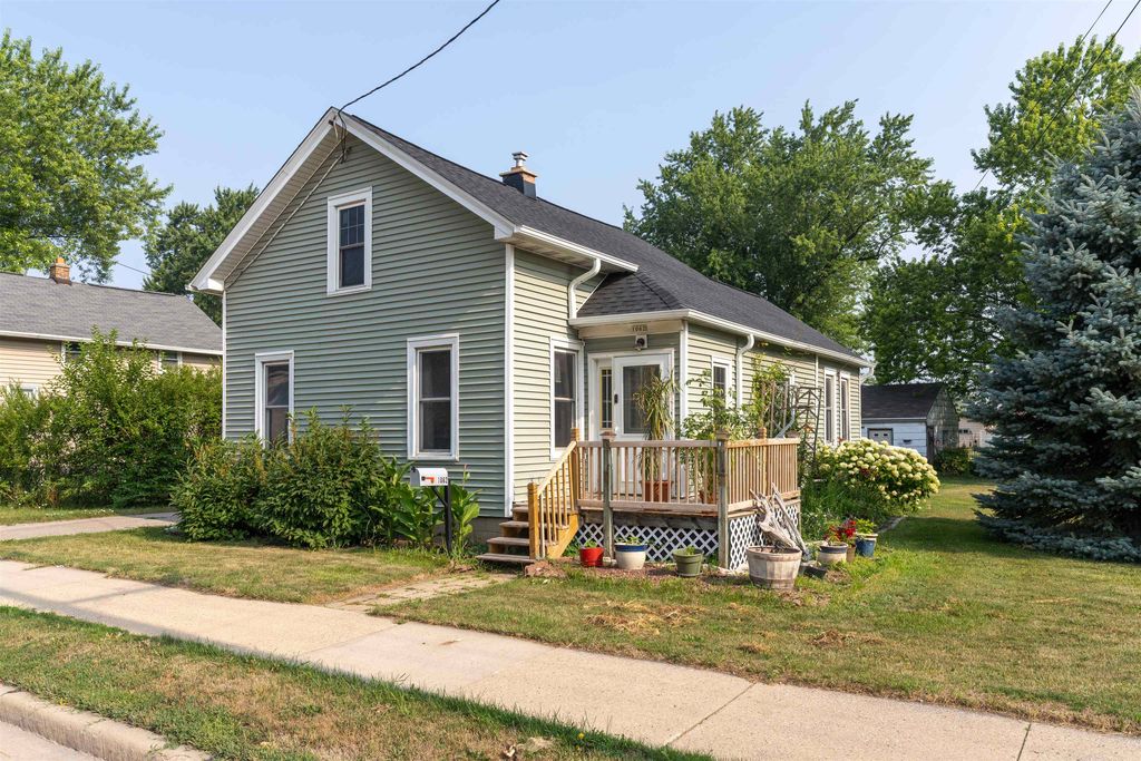 1062 W 9th Ave, Oshkosh, WI 54902 Trulia