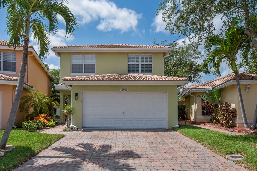 3310 Blue Fin Dr, Royal Palm Beach, FL 33411