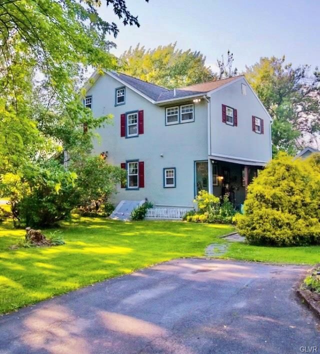 2624 Willow St, Coplay, PA 18037