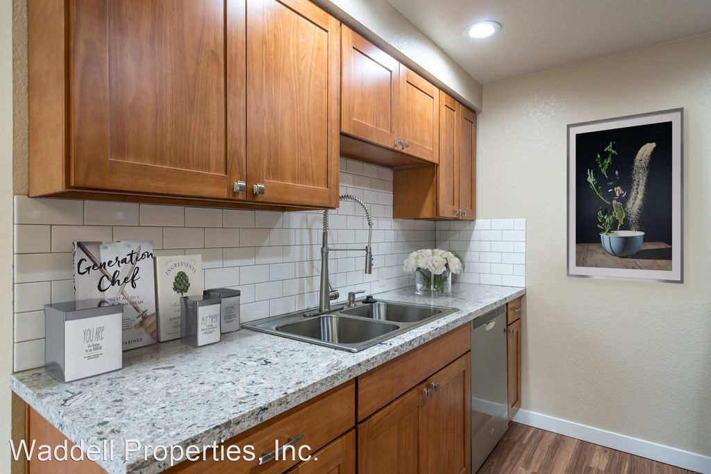 12824 Newcastle Way #8312184, Renton, WA 98056