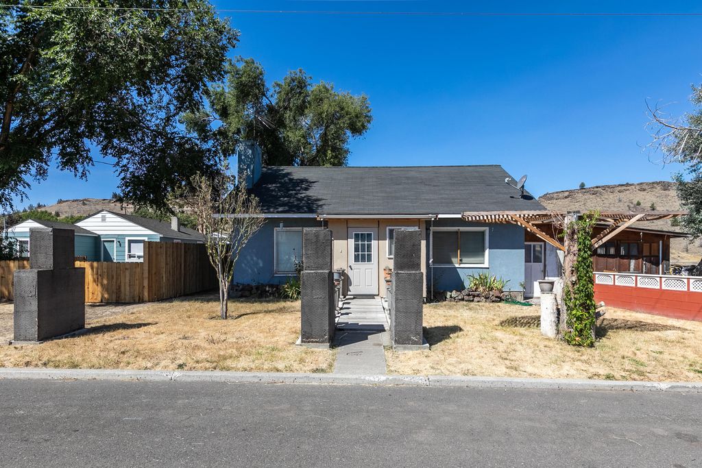 1214 SW 2nd St, Madras, OR 97741 Trulia