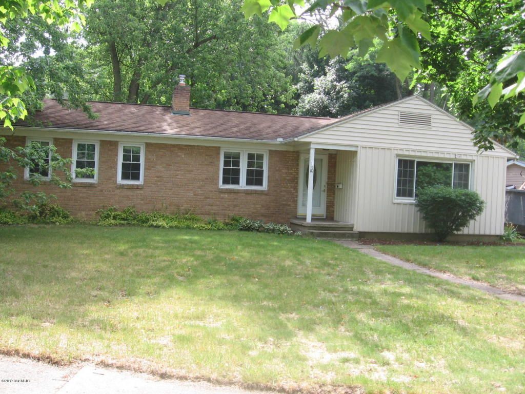 10 Maurer Dr, Battle Creek, MI 49037