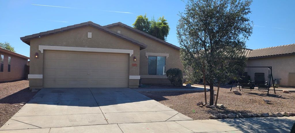 225 W Santa Gertrudis Trl, San Tan Valley, AZ 85143