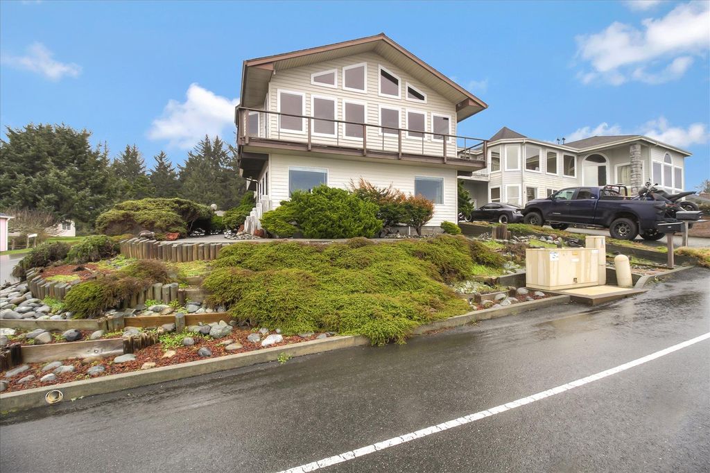 690 N Pebble Beach Dr, Crescent City, CA 95531 Trulia