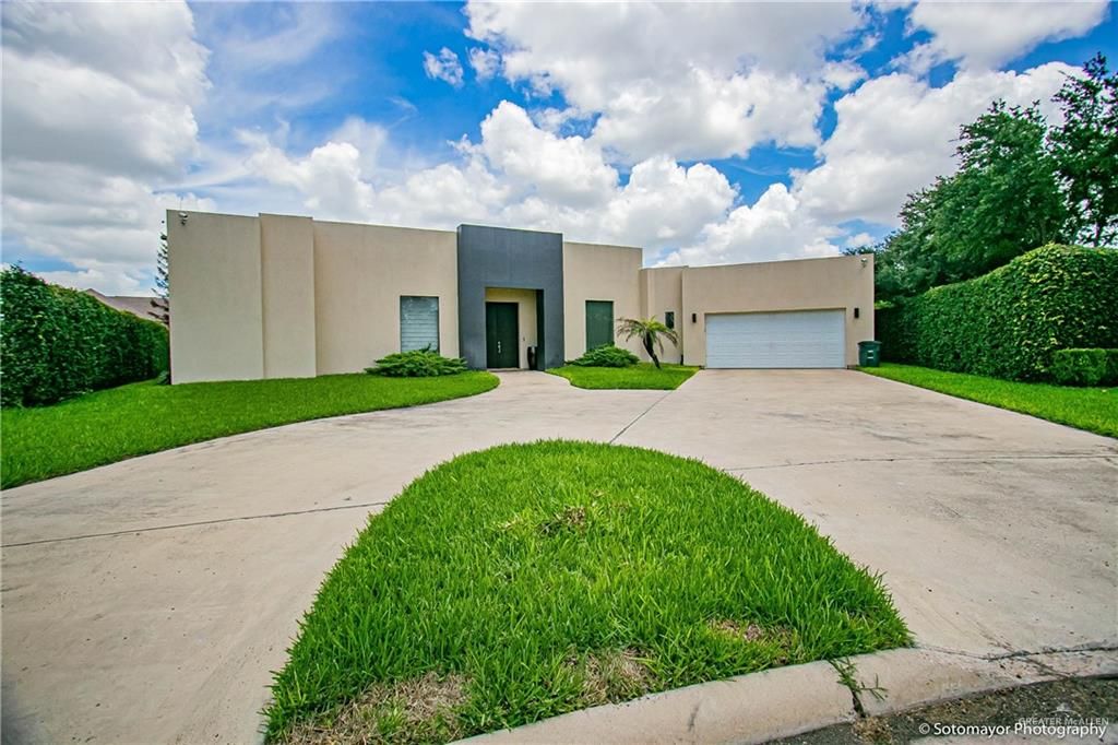 1010 Red River St, Mission, TX 78572
