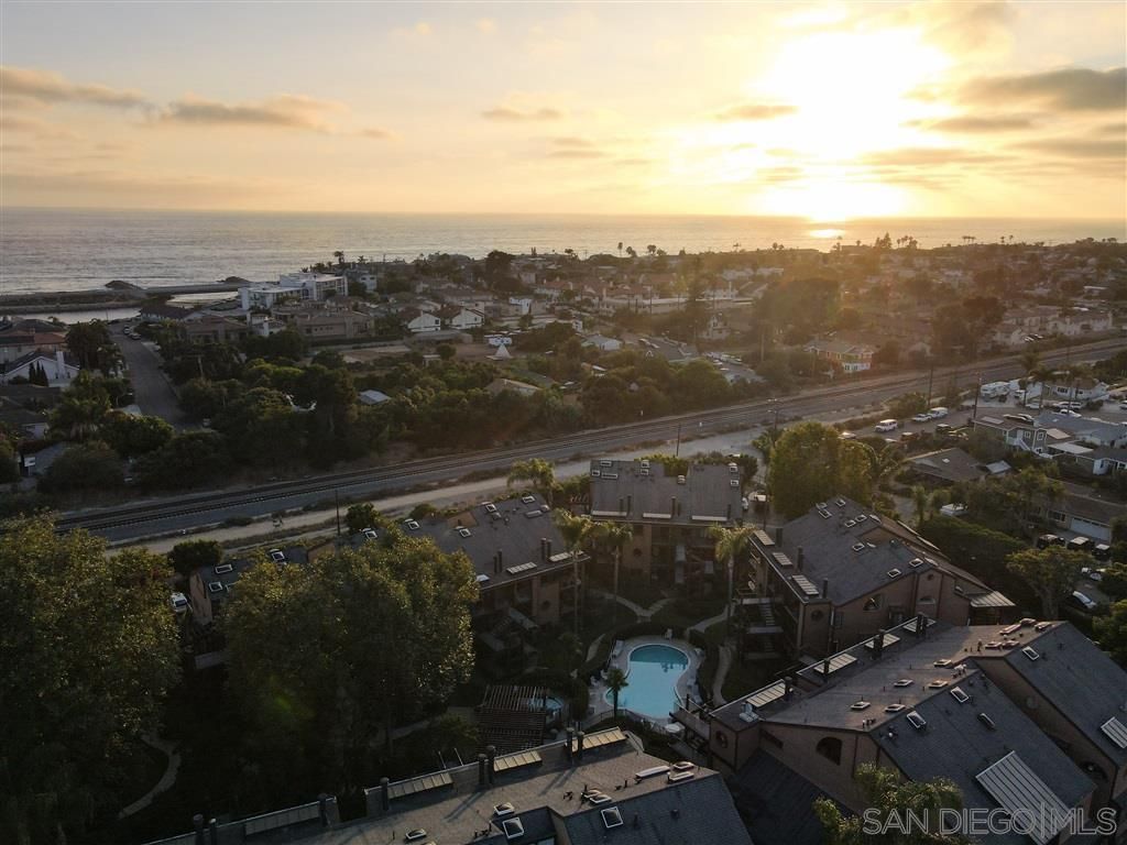 4004 Aguila St, Carlsbad, CA 92008