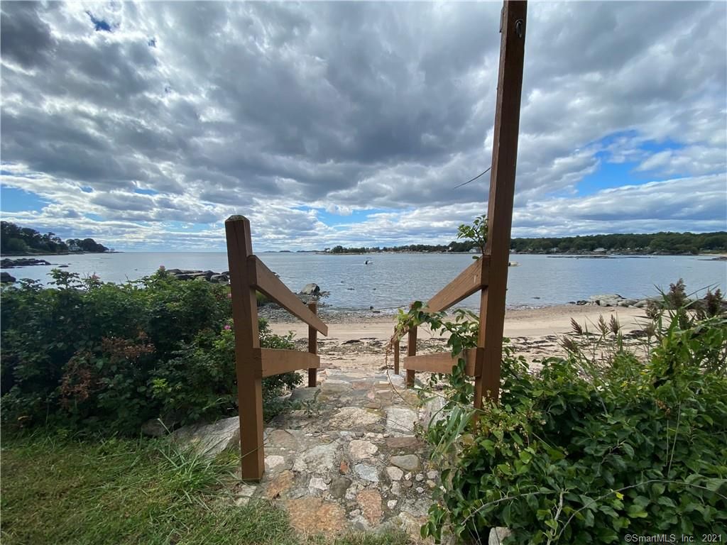 25 Waterside Dr, Guilford, CT 06437