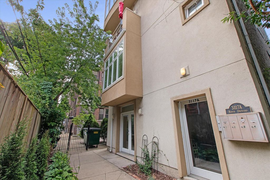 3117A N Orchard St #1, Chicago, IL 60657