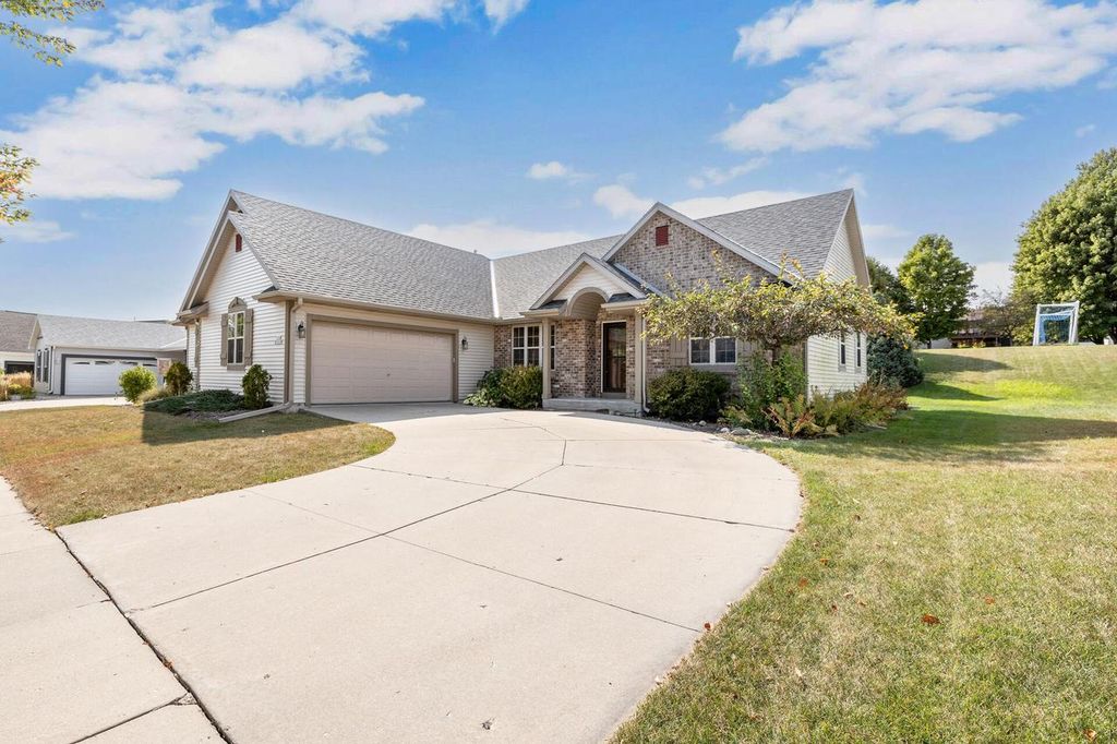 16309 North Erwin WAY, Jackson, WI 53037 MLS 1892357 Trulia