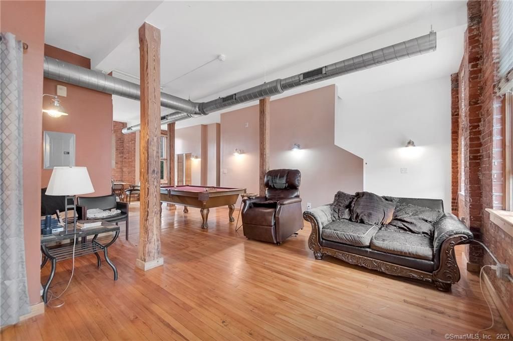 325 Lafayette St #5201, Bridgeport, CT 06604