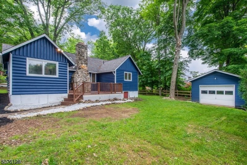 6 elm street highland lakes nj