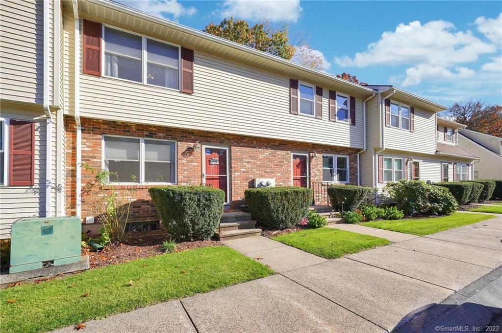 9 Windwood Dr 9, Windsor Locks, CT 06096 Trulia