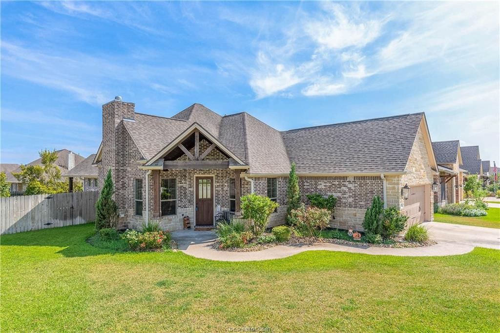 2501 Hailes Ln, College Station, TX 77845