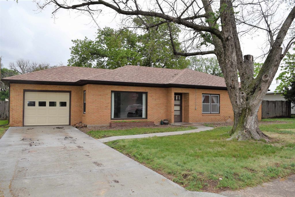 414 Garfield St, Quinter, KS 67752 Trulia