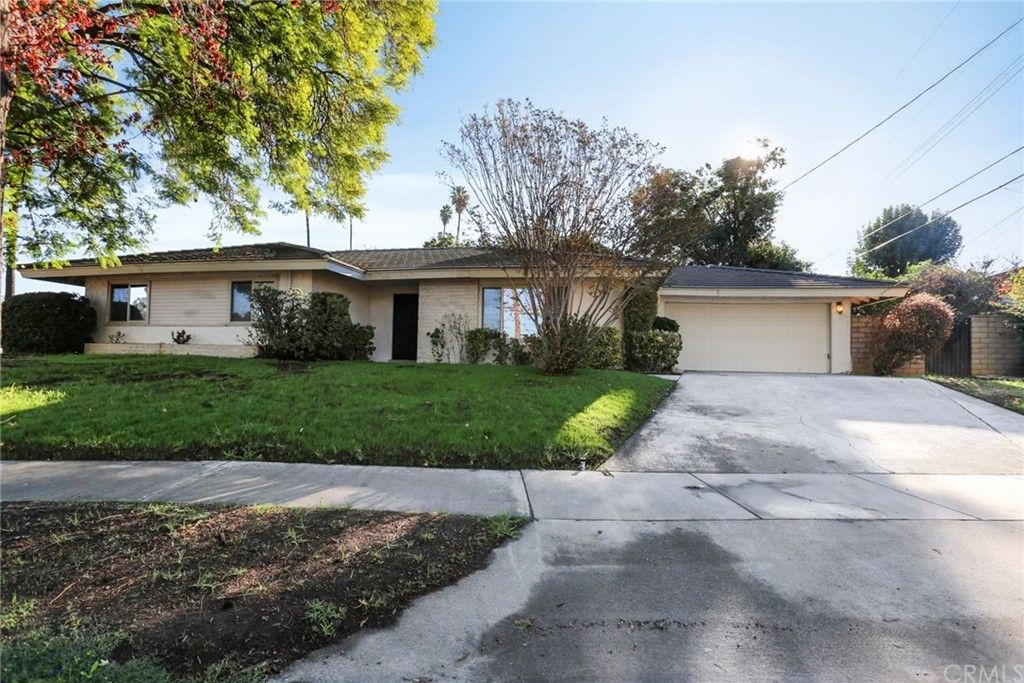 4910 Chapala Dr, Riverside, CA 92507