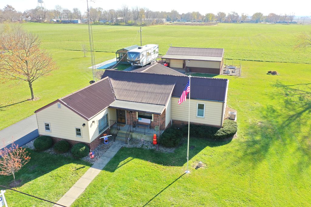 7318 E Canada St, Saint Anne, IL 60964 Trulia