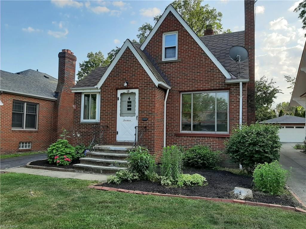 14 E 219th St, Euclid, OH 44123