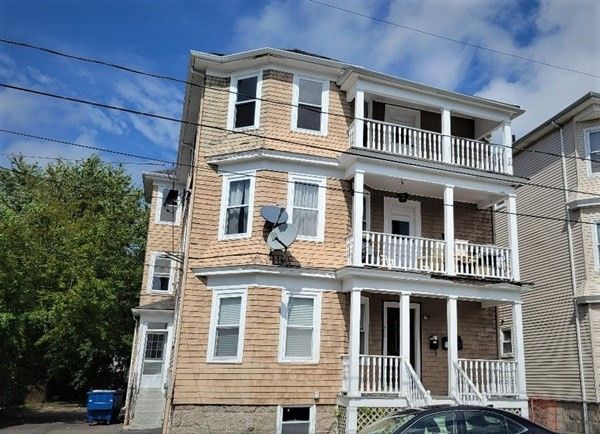 166 Beattie St #3, Fall River, MA 02723