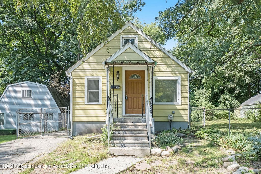 1128 Shepard St, Lansing, MI 48912