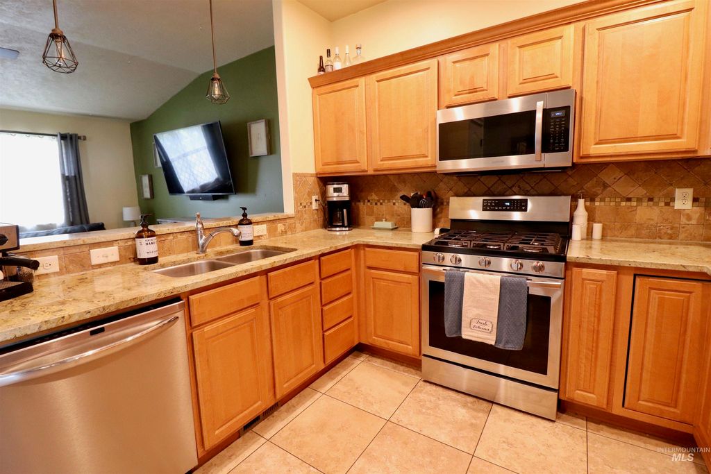 3815 W Rose Hill St, Boise, ID 83705