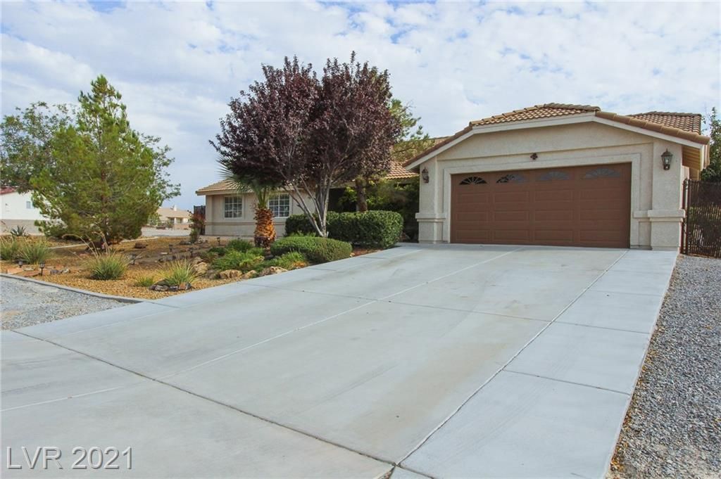 5821 Mary Lou St, Pahrump, NV 89061