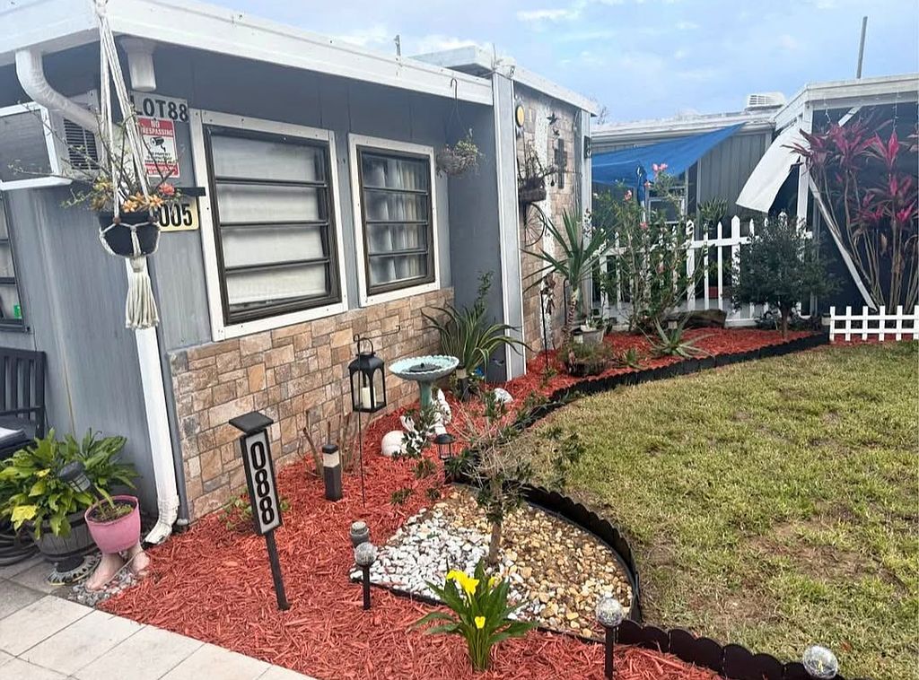 1005 Orange Ave Davenport FL - Eb7305764dbfd6ceb54230a6bc3fff36 Full 