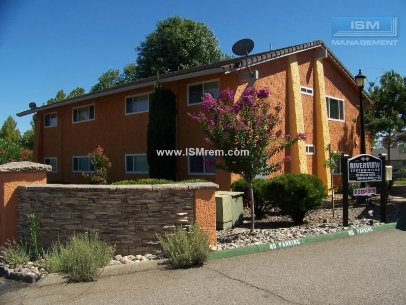 320 Hilltop Dr #205, Redding, CA 96003