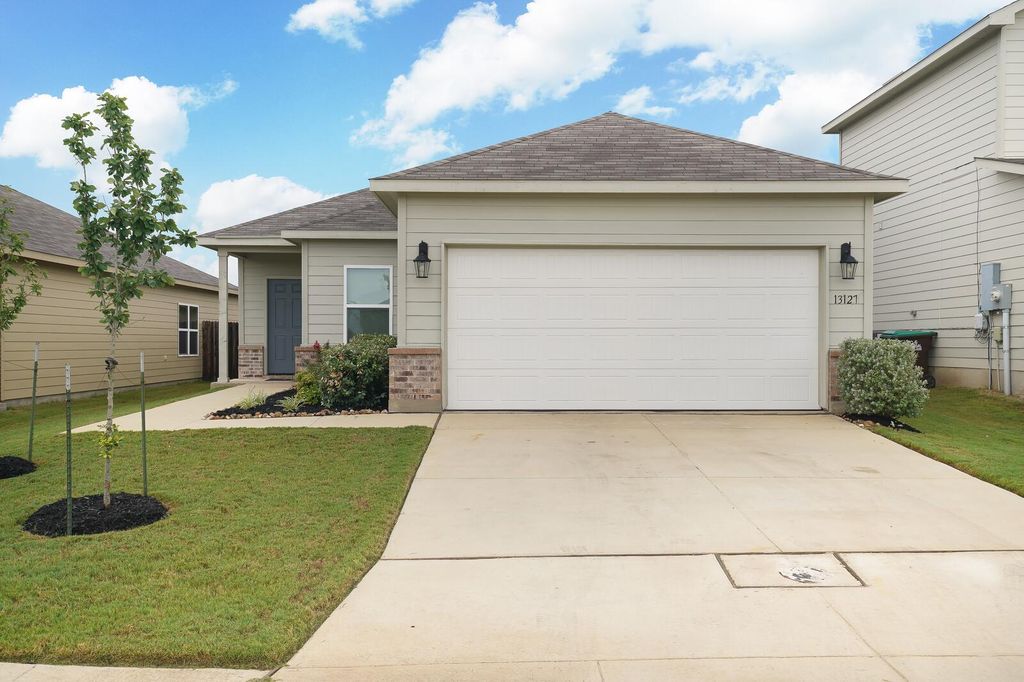 13127 Heathers Arrow, Saint Hedwig, TX 78152 Trulia