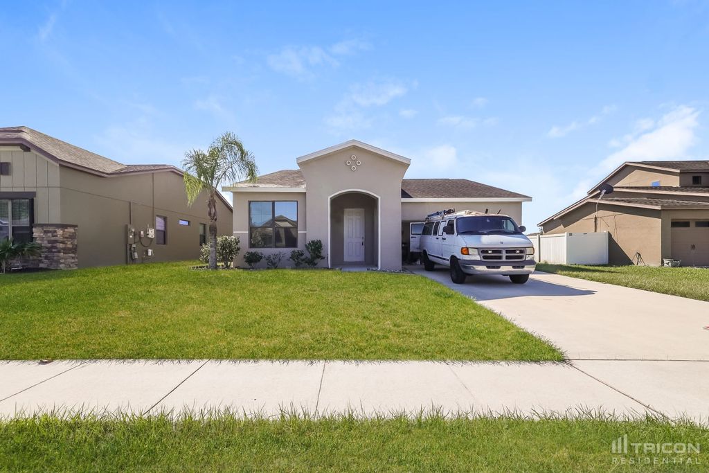 4642 Doral Park Ave, Kissimmee, FL 34758