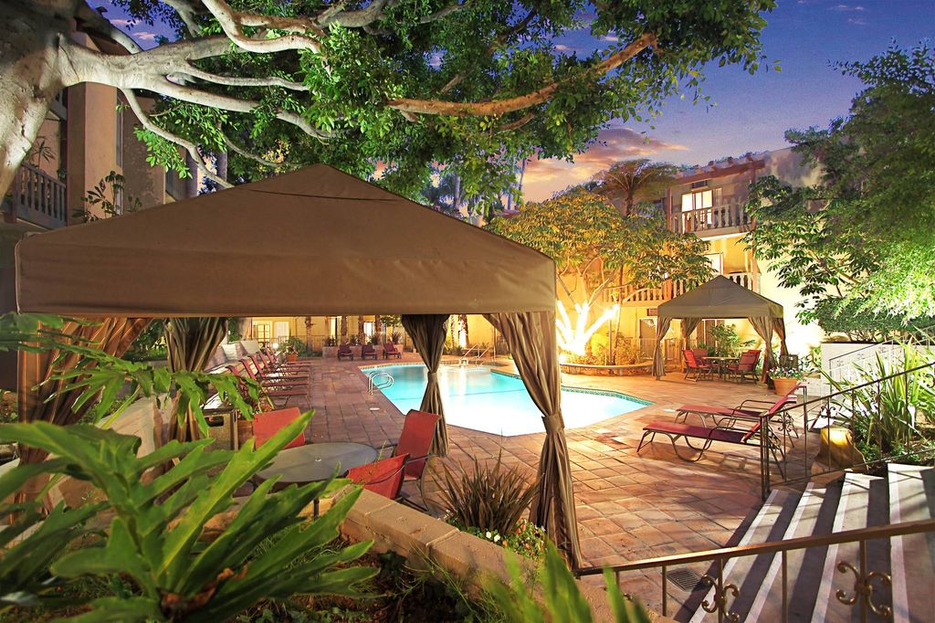 840 Larrabee St #3310, West Hollywood, CA 90069