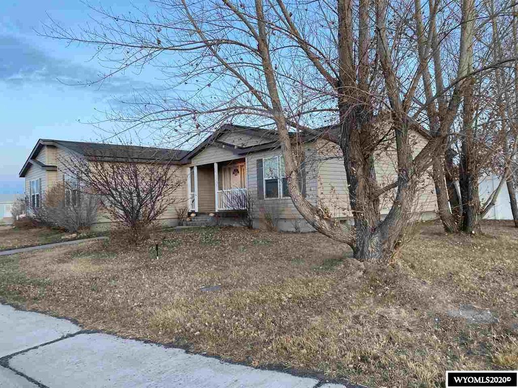 511 W Clark St, Lyman, WY 82937