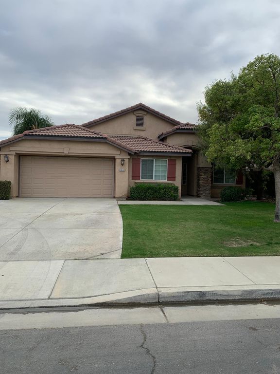 13123 Ridgeway Meadows Dr, Bakersfield, CA 93314