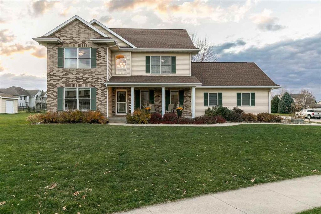 340 Fox Run, North Liberty, IA 52317
