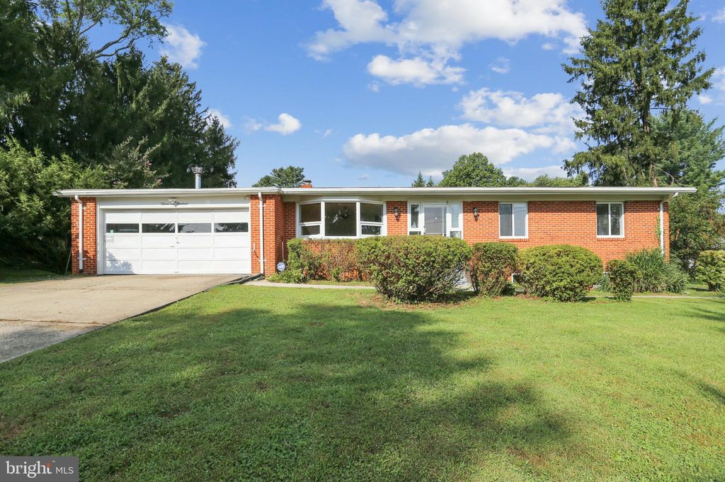 15600 Layhill Rd, Silver Spring, MD 20906