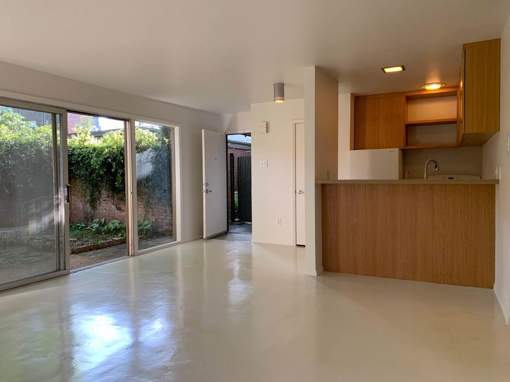 3262 W Main St #7, Houston, TX 77098 - See Est. Value, Schools & More