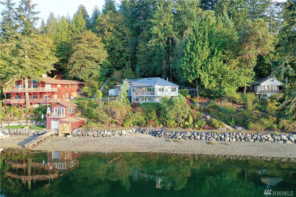 10112 Bayview Ln NW, Vaughn, WA 98394 2 Bed, 2 Bath SingleFamily