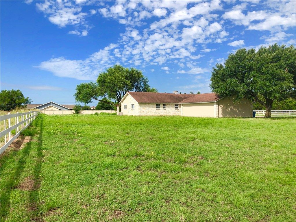 1544 N Avenue C, Elgin, TX 78621 Trulia
