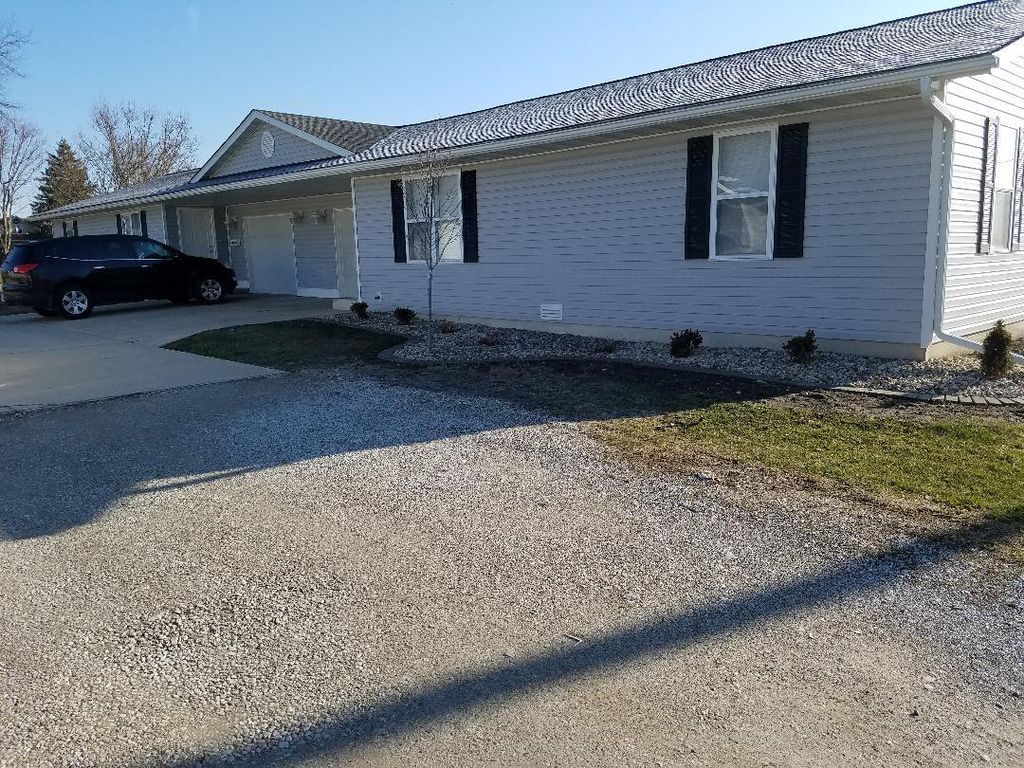 1225 E Olive St, Staunton, IL 62088 Trulia