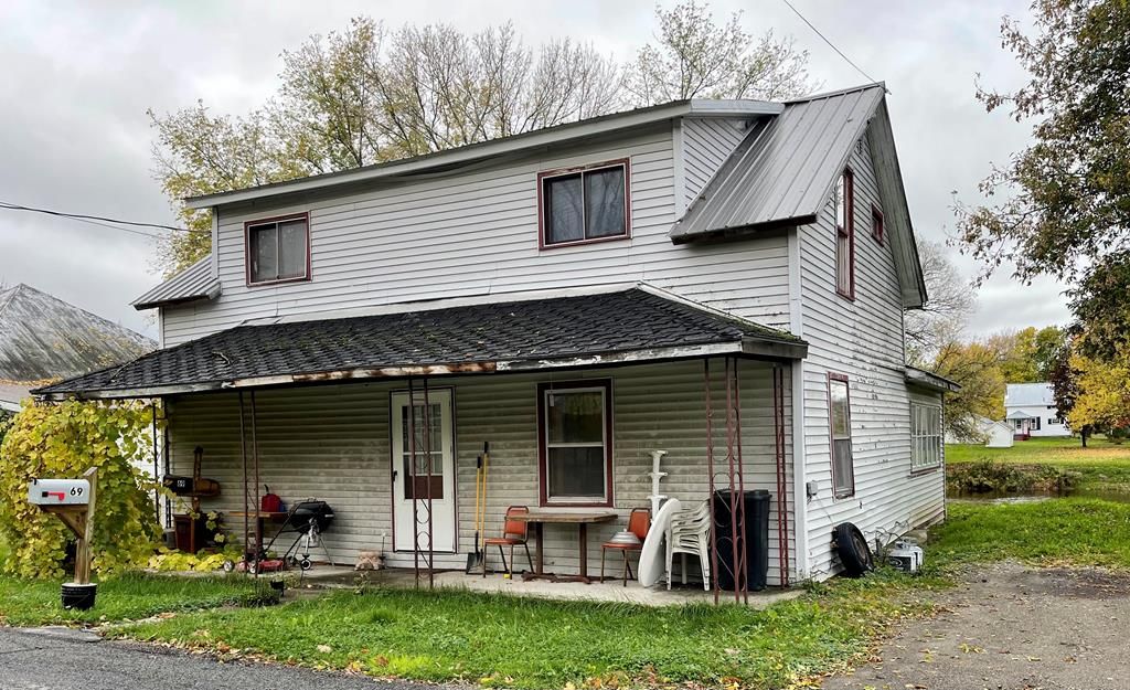 69 Water St, Fort Covington, NY 12937