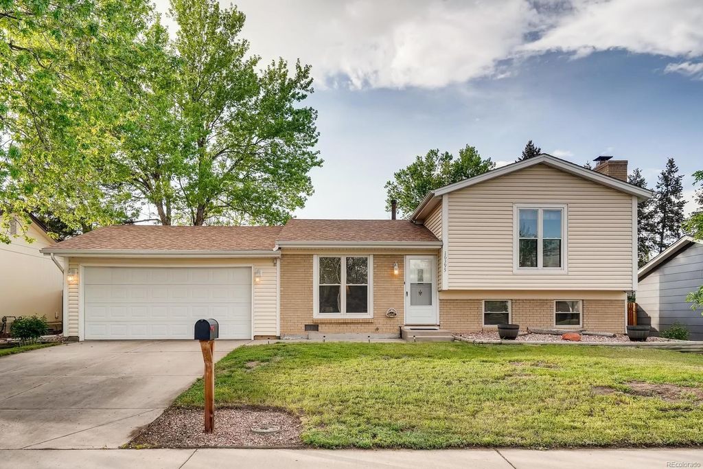 16395 E Vassar Ave, Aurora, CO 80013