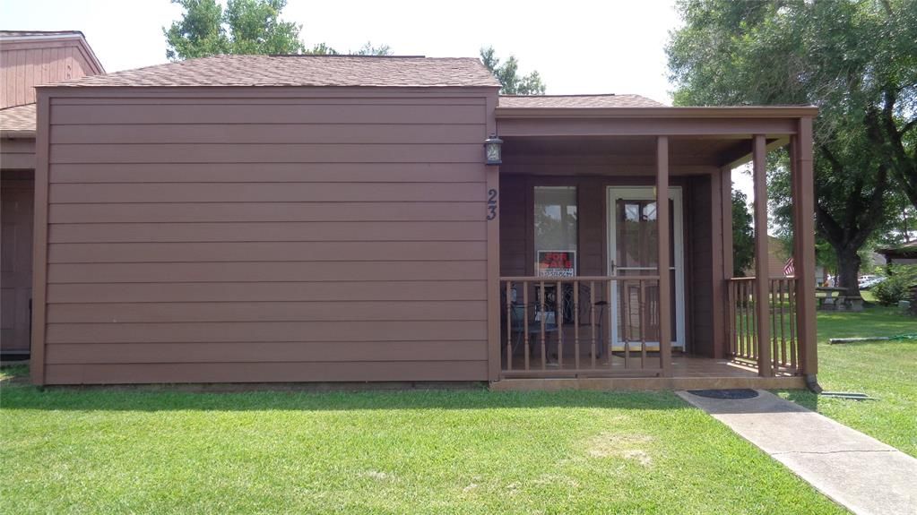 23 Townhouse Ln, Trinity, TX 75862