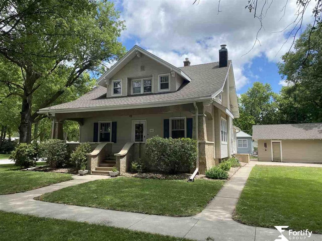 141 N 11th St, Geneva, NE 68361 Trulia
