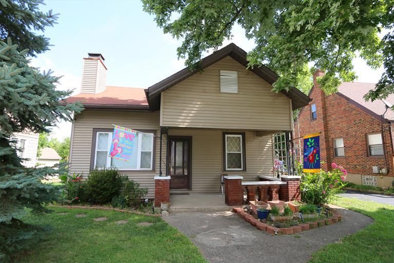 1492 W Galbraith Rd, Cincinnati, OH 45231