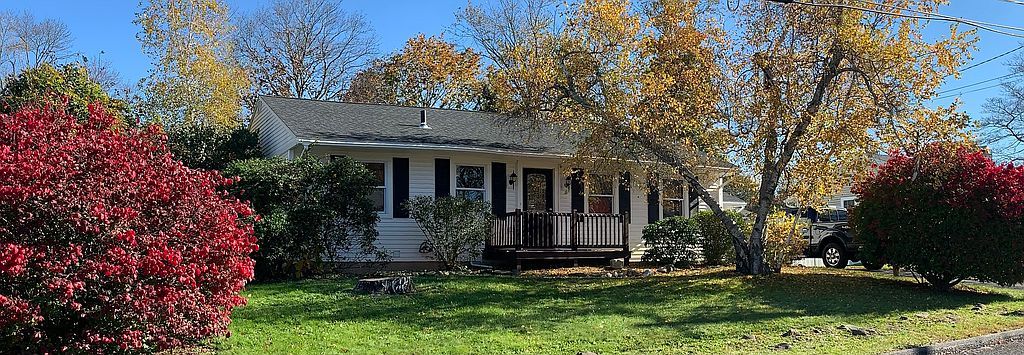 182 Round Hill Rd, Meriden, CT 06450