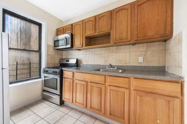 124 E 107th St #15, New York, NY 10029