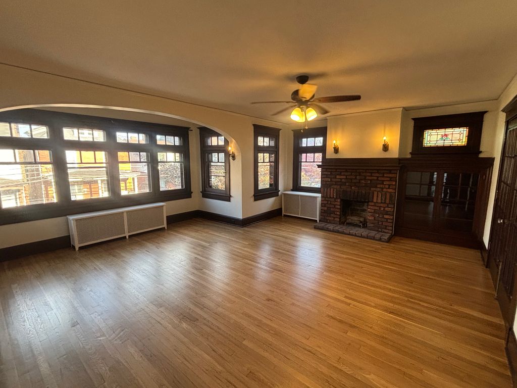 612 S  Aiken Ave, Pittsburgh, PA 15232