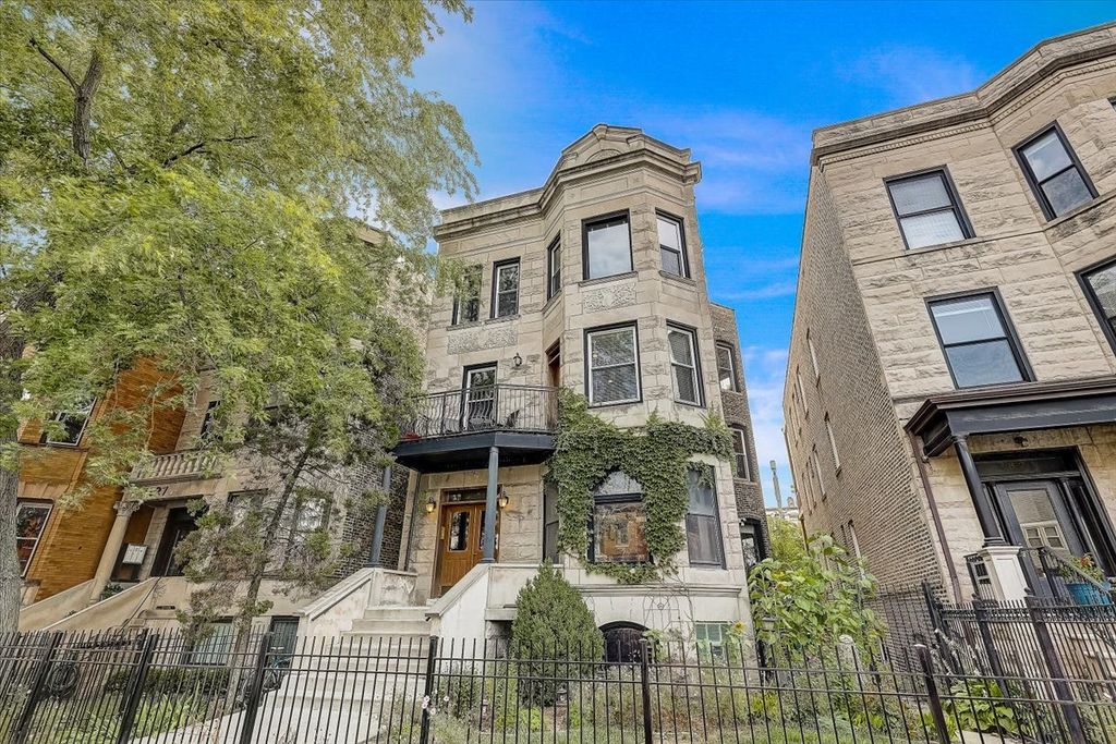 3825 N Wilton Ave #2, Chicago, IL 60613