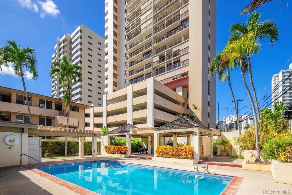 1201 Wilder Ave #705, Honolulu, HI 96822