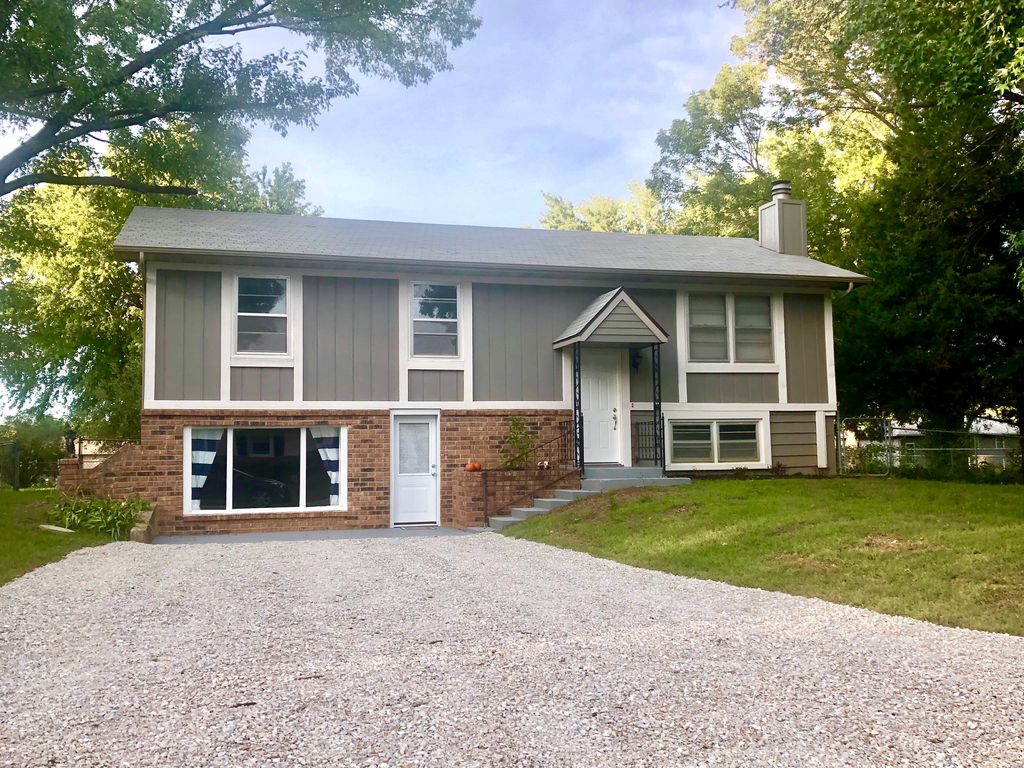 901 Willow St, Clinton, MO 64735 Trulia