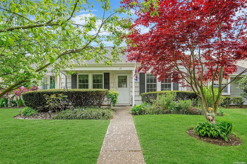 20 Freedom Lane UNIT 20, Coram, NY 11727 MLS 3550055 Trulia